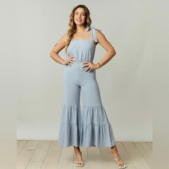 Peach Love Tiered Woven Chambray Jumpsuit Wide-Leg Strappy NWT Size Medium - Picture 1 of 9
